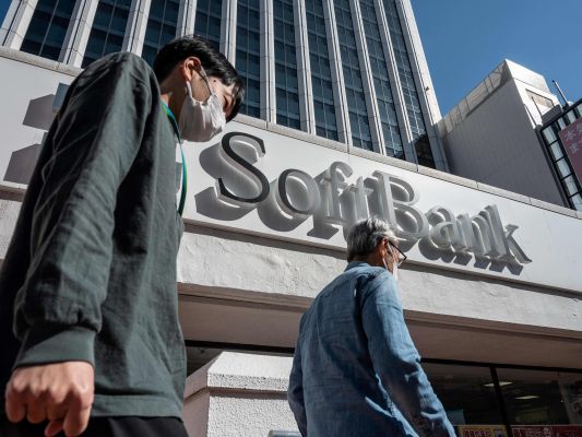 SoftBank Group mencatat kerugian pada Juli hingga September akibat startup